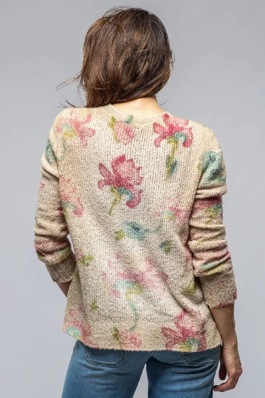 Wildflower V-Neck Sweater In Burro