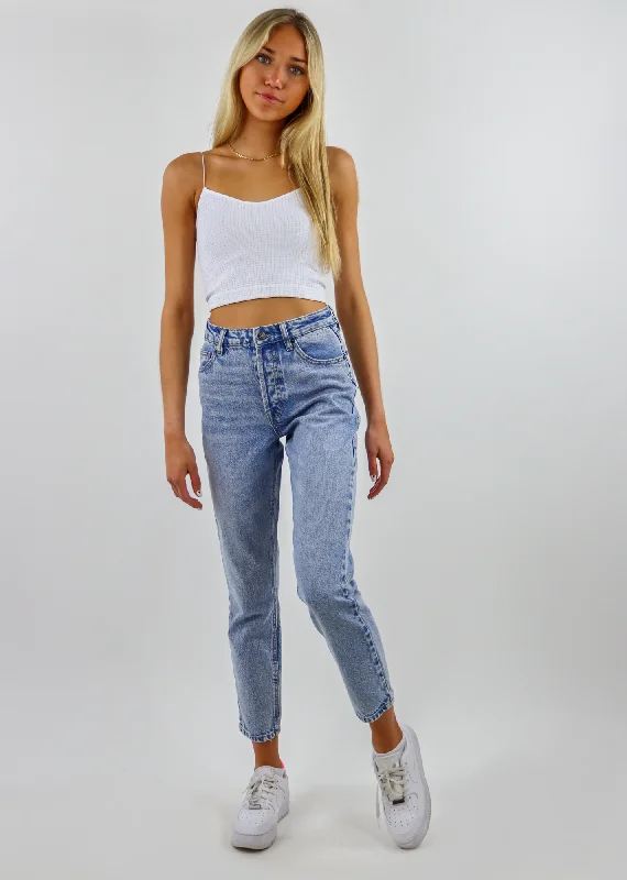 Turn Back Time Straight Leg Jeans ★ Light Wash